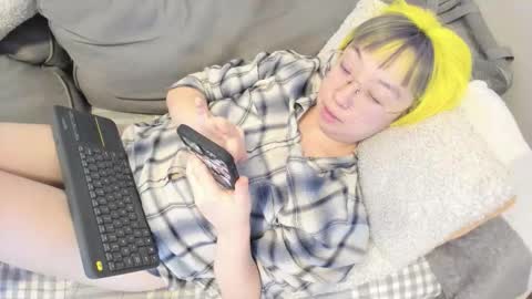 LuxGray online show from 22, 2, 2026