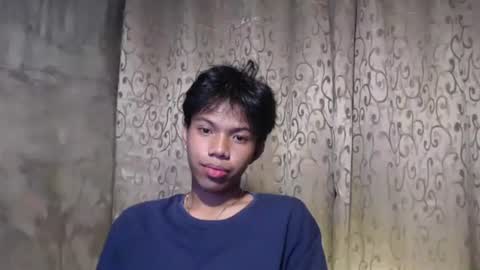 Snapshot of luxirfy_xx chatting on 12, 10, 2025 luxirfy online show from 12, 10, 2025