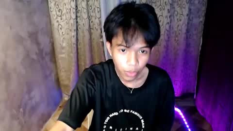 Snapshot of luxirfy_xx chatting on 9, 1, 2026 luxirfy online show from 9, 1, 2026