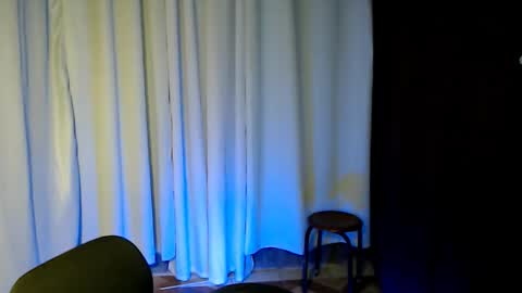 Snapshot of luxirfy_xx chatting on 3, 3, 2026 luxirfy online show from 3, 3, 2026