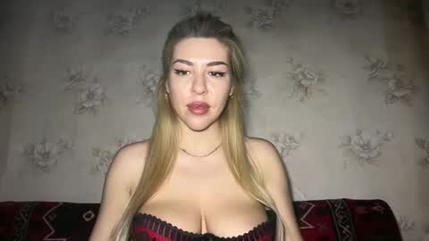 LuxSonyaStar online show from 3, 2, 2026