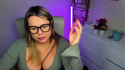 Snapshot of luxxx_diana chatting on 27, 2, 2025 Diana online show from 27, 2, 2025