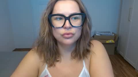 Snapshot of luxxx_diana chatting on 12, 10, 2025 Diana online show from 12, 10, 2025