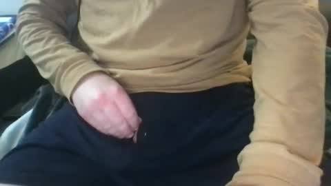 Snapshot of lvernon710 chatting on 6, 3, 2025 lvernon805 online show from 6, 3, 2025