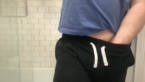 lvguynextdoor440656 online show from 9, 2, 2026