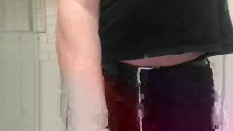 lvguynextdoor440656 online show from 30, 3, 2026