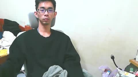 Snapshot of lvoe810930 chatting on 9, 2, 2025 lvoe810930 online show from 9, 2, 2025