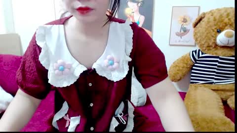 Snapshot of ly_ly2005 chatting on 1, 12, 2025 im mai online show from 1, 12, 2025