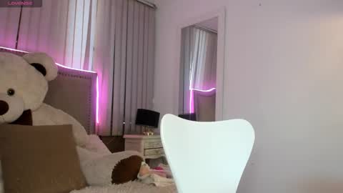 Snapshot of lya_brown chatting on 28, 11, 2025 lya_brown online show from 28, 11, 2025