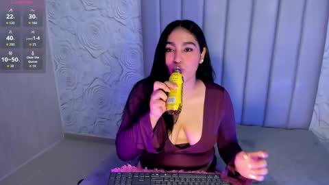 LYA DUBOIS  online show from 15, 4, 2026