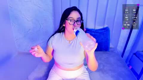 Snapshot of lya_dubois_ chatting on 20, 6, 2026 LYA DUBOIS online show from 20, 6, 2026
