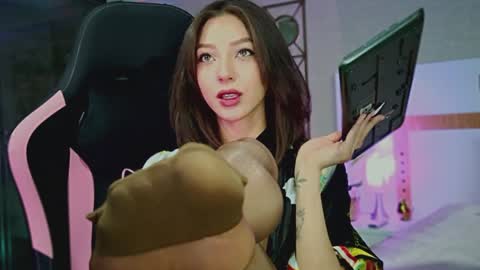 Lya Haven online show from 25, 1, 2025