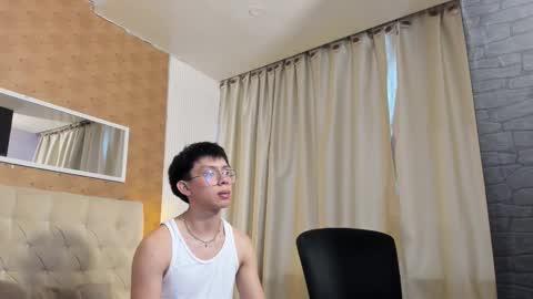 Snapshot of lyan_twink chatting on 15, 10, 2025 Lyan online show from 15, 10, 2025