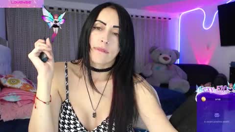 Snapshot of lyann_ chatting on 22, 12, 2025 Lyann online show from 22, 12, 2025