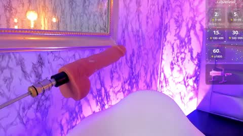 Lyen Rae  online show from 18, 12, 2024