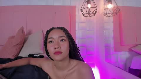 Snapshot of lyhana_lee chatting on 28, 1, 2025 Lyhana Lee online show from 28, 1, 2025