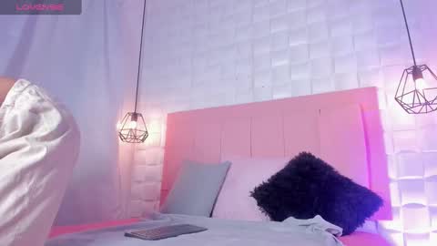 Snapshot of lyhana_lee chatting on 24, 2, 2025 Lyhana Lee online show from 24, 2, 2025