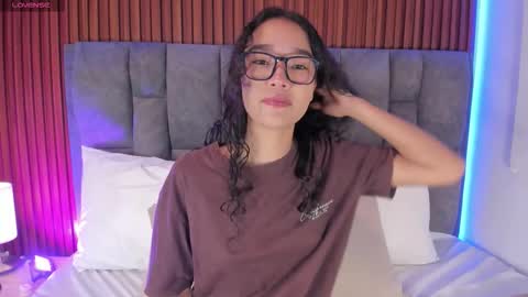 Snapshot of lyhana_lee chatting on 24, 10, 2025 Lyhana Lee online show from 24, 10, 2025