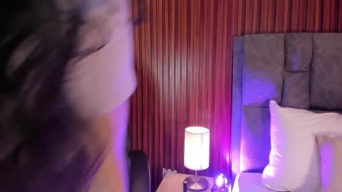 Snapshot of lyhana_lee chatting on 28, 10, 2025 Lyhana Lee online show from 28, 10, 2025