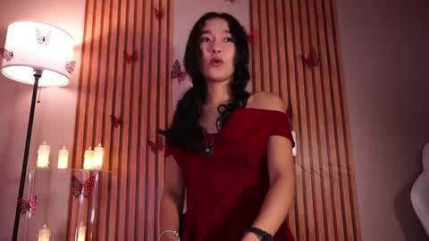 Lyhana Lee online show from 14, 2, 2026