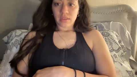 Snapshot of lylajades chatting on 5, 3, 2025 Olivia online show from 5, 3, 2025