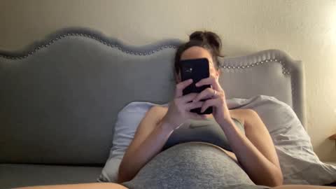 Snapshot of lylajades chatting on 19, 9, 2025 Olivia online show from 19, 9, 2025