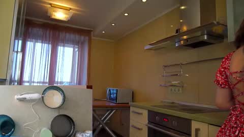 Snapshot of lyle_art chatting on 14, 2, 2025 hi im Lyle online show from 14, 2, 2025