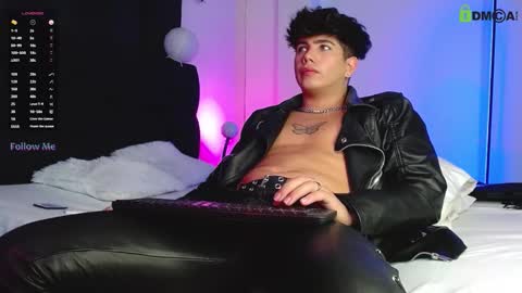 Snapshot of lylebennett_ chatting on 23, 10, 2025 Lyle Bennett Freelance Model online show from 23, 10, 2025