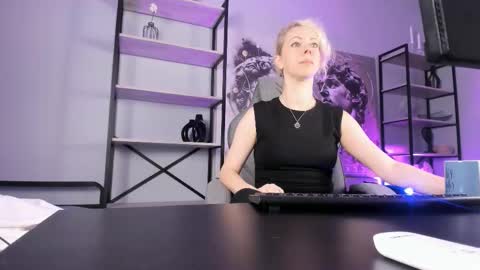 Lylith Skye NO NUDE model online show from 11, 9, 2025