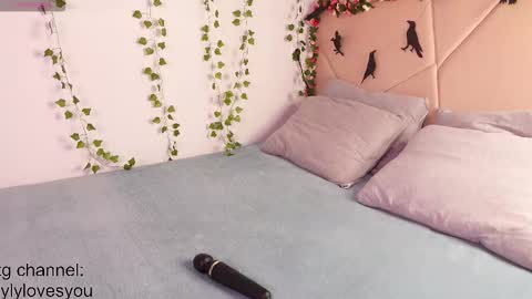 Snapshot of lyly_loveyou chatting on 27, 10, 2025 Lyly online show from 27, 10, 2025