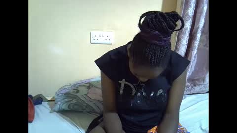 lyn_anna online show from 13, 9, 2025