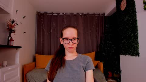 Snapshot of lynettebails chatting on 25, 1, 2025 Sara online show from 25, 1, 2025