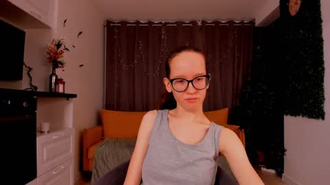 Snapshot of lynettebails chatting on 26, 1, 2025 Sara online show from 26, 1, 2025