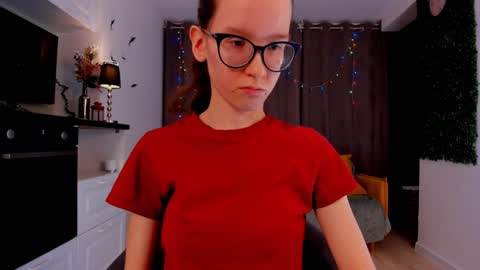 Snapshot of lynettebails chatting on 2, 2, 2025 Sara online show from 2, 2, 2025