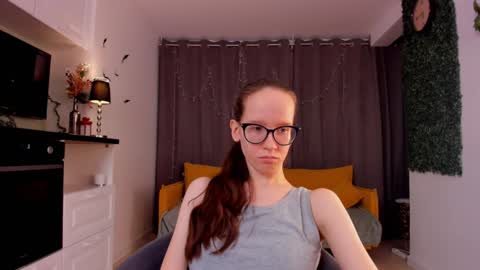 Snapshot of lynettebails chatting on 5, 2, 2025 Sara online show from 5, 2, 2025