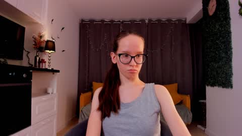 Snapshot of lynettebails chatting on 5, 2, 2025 Sara online show from 5, 2, 2025