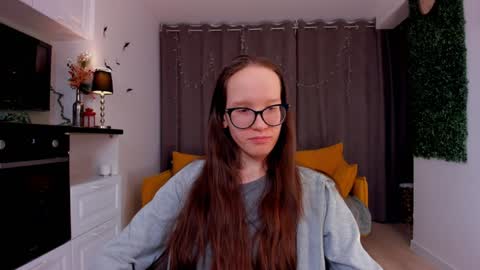 Snapshot of lynettebails chatting on 6, 2, 2025 Sara online show from 6, 2, 2025