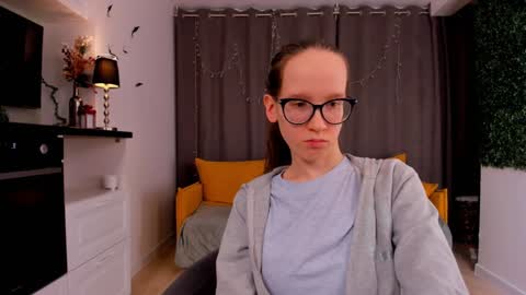 Snapshot of lynettebails chatting on 8, 2, 2025 Sara online show from 8, 2, 2025