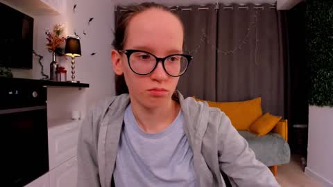 Snapshot of lynettebails chatting on 9, 2, 2025 Sara online show from 9, 2, 2025