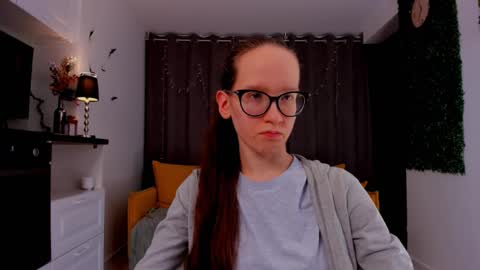 Snapshot of lynettebails chatting on 13, 2, 2025 Sara online show from 13, 2, 2025