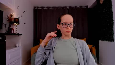 Snapshot of lynettebails chatting on 15, 2, 2025 Sara online show from 15, 2, 2025