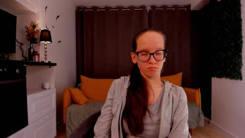 Snapshot of lynettebails chatting on 17, 2, 2025 Sara online show from 17, 2, 2025