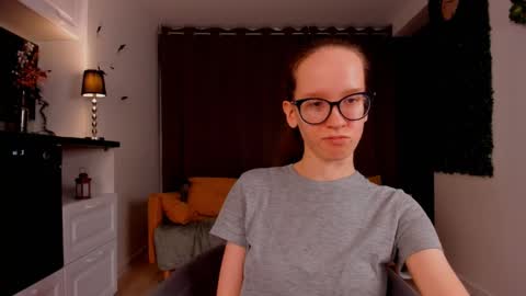 Snapshot of lynettebails chatting on 8, 3, 2025 Sara online show from 8, 3, 2025