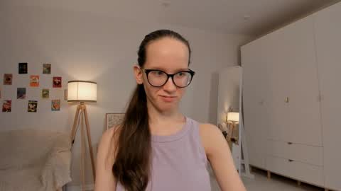 Snapshot of lynettebails chatting on 10, 3, 2025 Sara online show from 10, 3, 2025