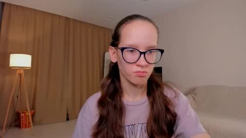 Snapshot of lynettebails chatting on 30, 9, 2025 Sara online show from 30, 9, 2025