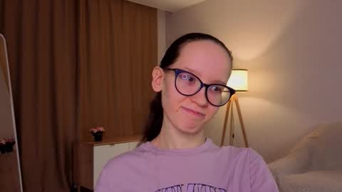 Snapshot of lynettebails chatting on 14, 3, 2026 Sara online show from 14, 3, 2026