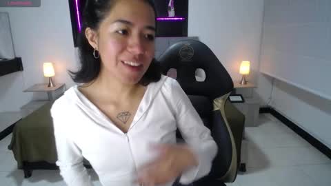 lynn_turner_ online show from 7, 3, 2026