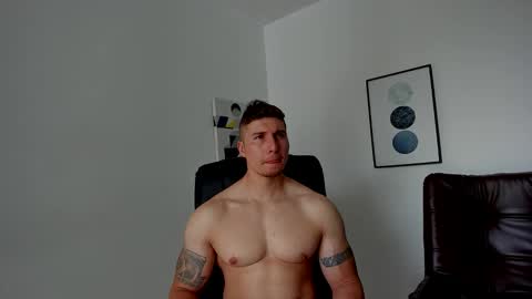 Snapshot of lyonel15 chatting on 18, 5, 2026 Lyonel online show from 18, 5, 2026