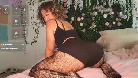 Snapshot of lyracovee chatting on 14, 6, 2026 Lyra online show from 14, 6, 2026