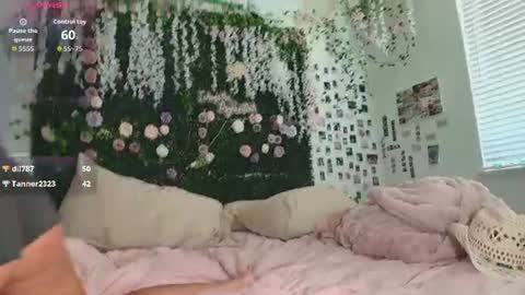 Snapshot of lyracovee chatting on 5, 7, 2026 Lyra online show from 5, 7, 2026